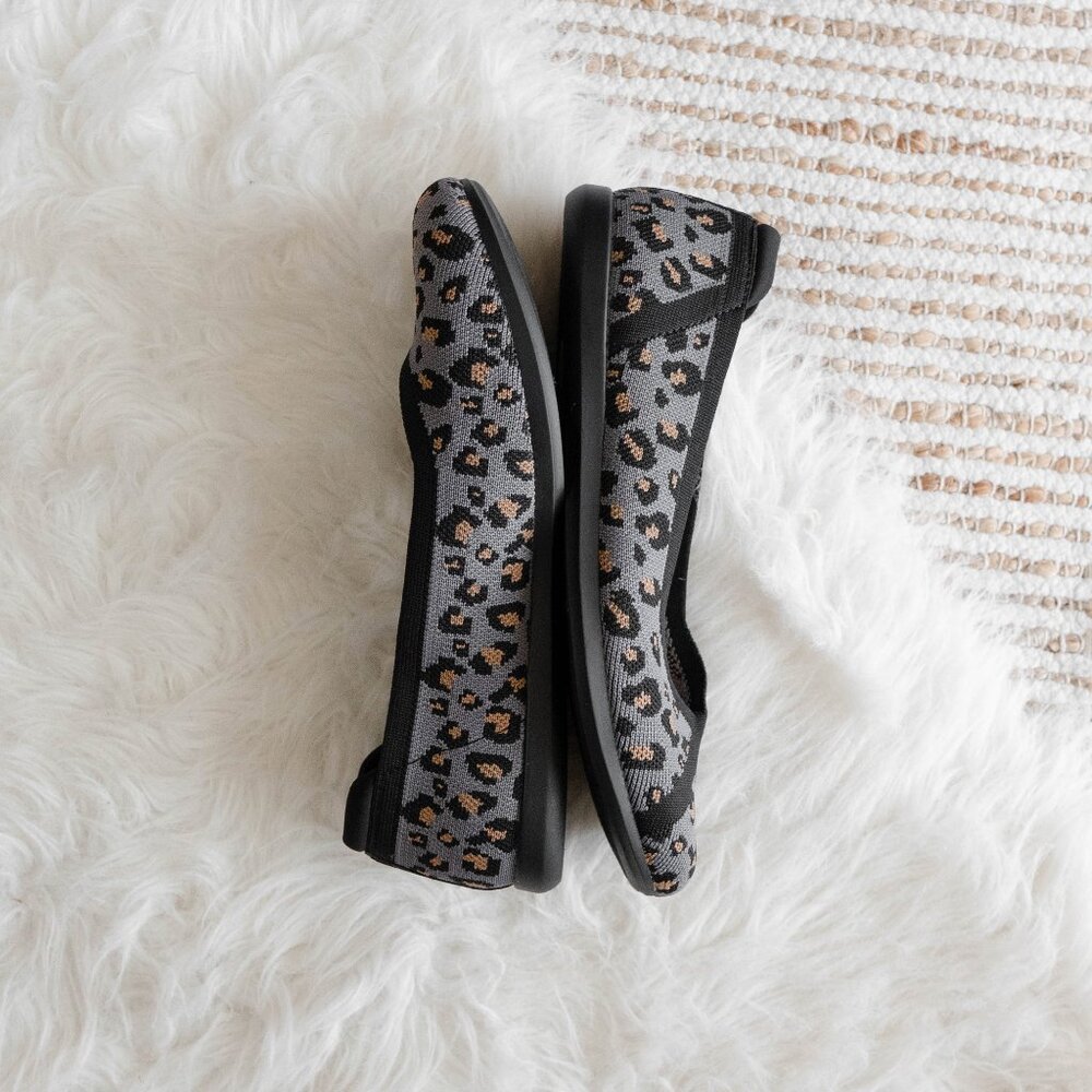 NWT Clarks Cloudsteppers Carly Wish Flats Women’s Size 8.5 Leopard Print Comfort - Picture 4 of 6